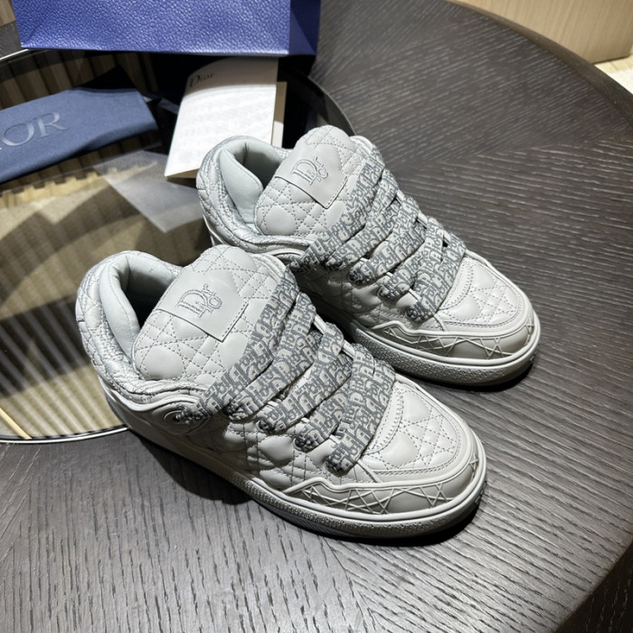 D1R* B9S COPSHOE DR-330