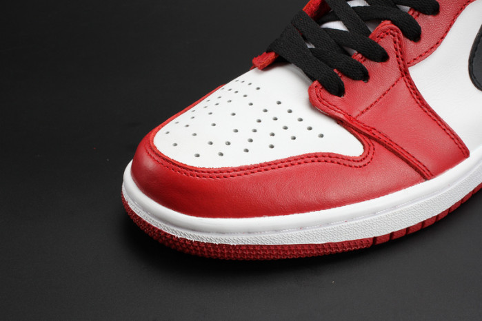 air jordan 1 retro high og chicago red 555088-101