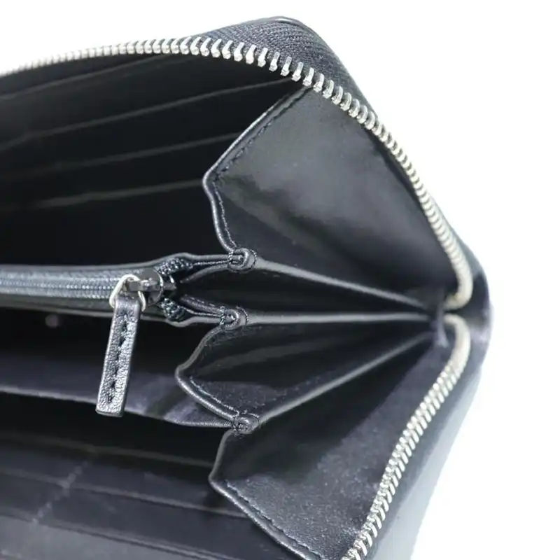 G*u*i brand handbags zip around wallet 1904g0011