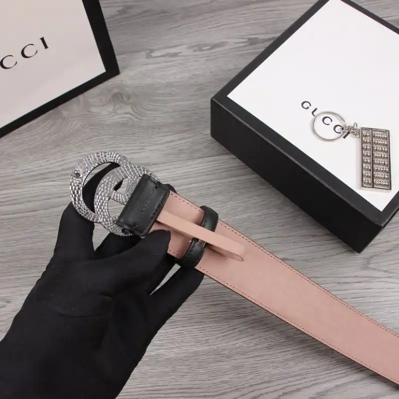 G*u*i s belte 1911x0002