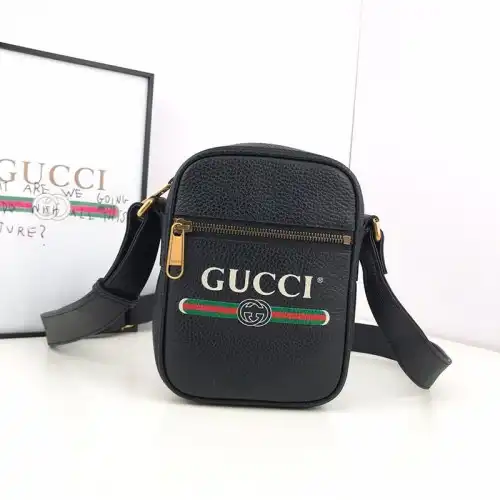 G*u*i bags 19b57g0092