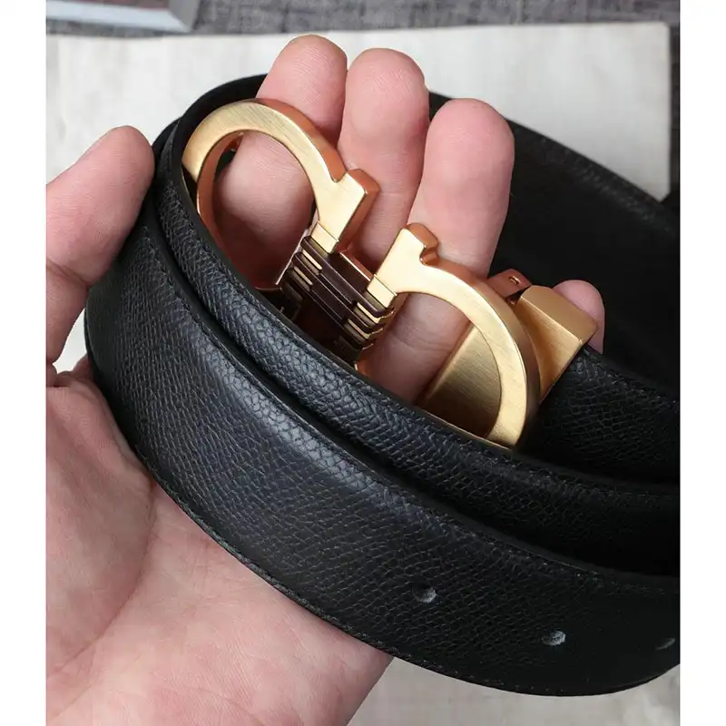 Salvatore Ferragamo s Belte 19xf0090