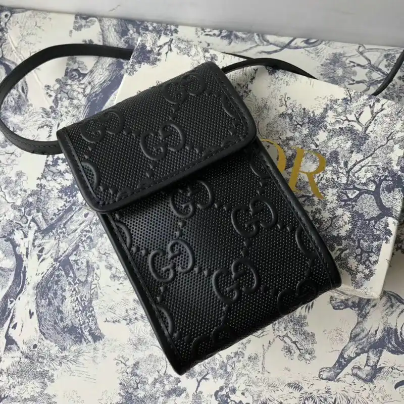 G*u*i bags 208b570060