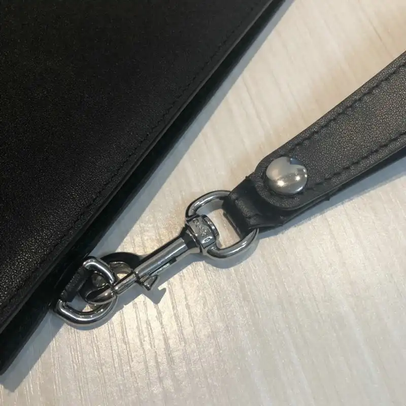 G*u*i bags 20guc0153