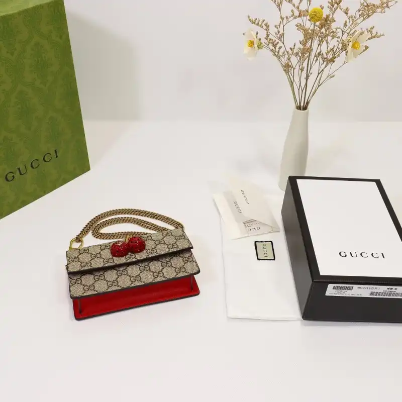 G*u*i s bags 2108dj0071