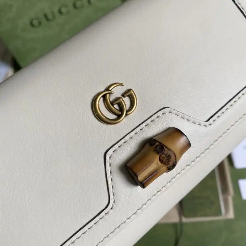 G*u*i s bags 2108ya0056