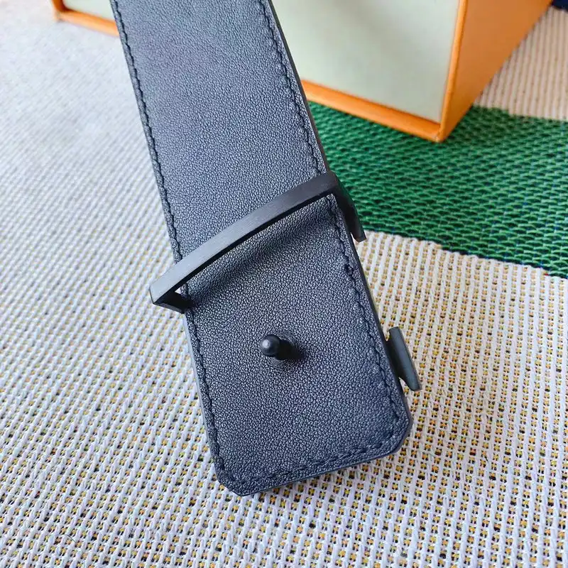 LV Belts 2201XA0076