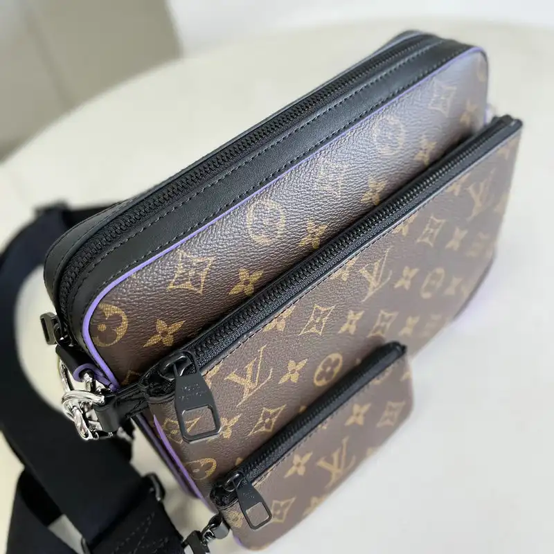 LV Bag 2208YA0040