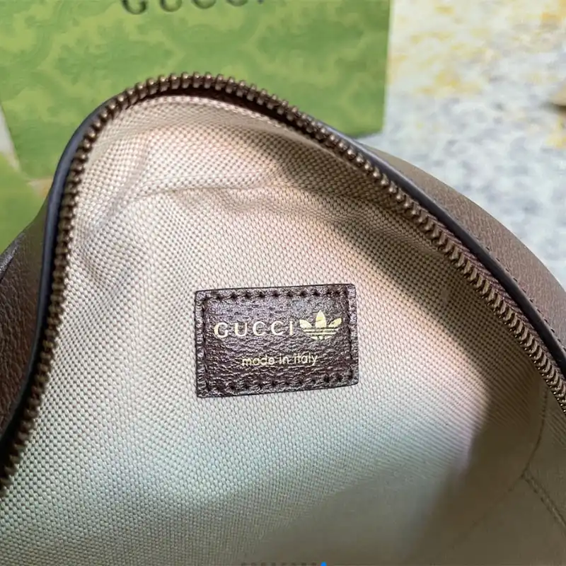 G*u*i bag 2210ht0001