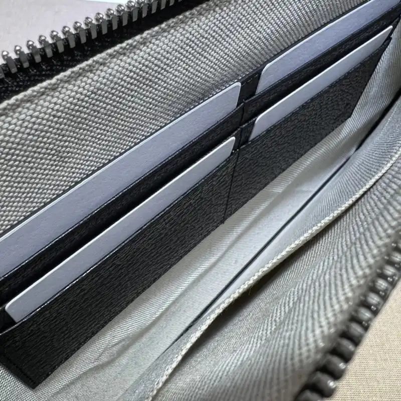 G*u*i bag 2304ya0131