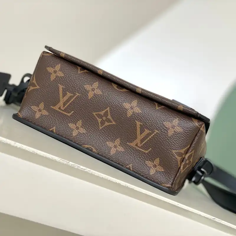 LV Bag 2309YA0181