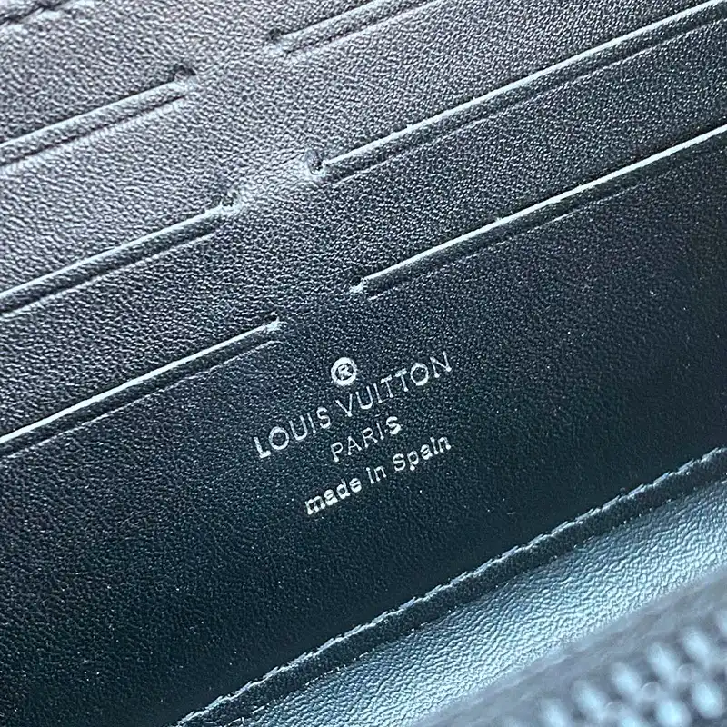 LV Bags 2401YA0095