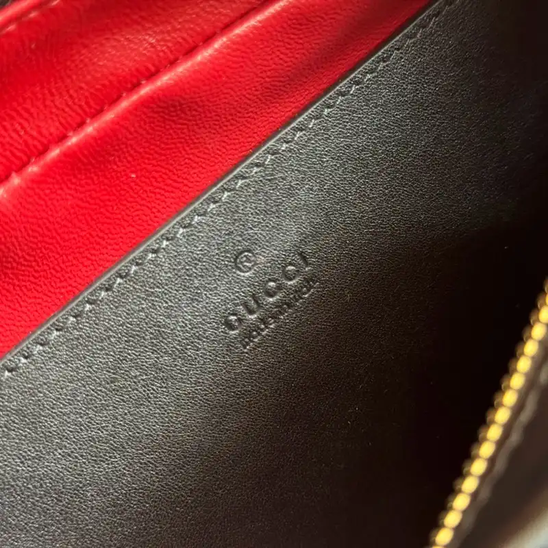 G*u*i bags 2407yz0233