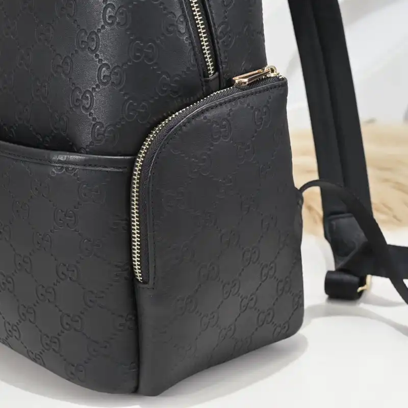 G*u*i bags 2410ya0090