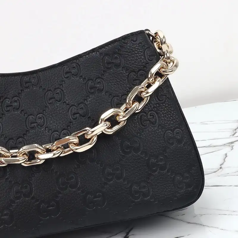 G*u*i bags 2410ya0194