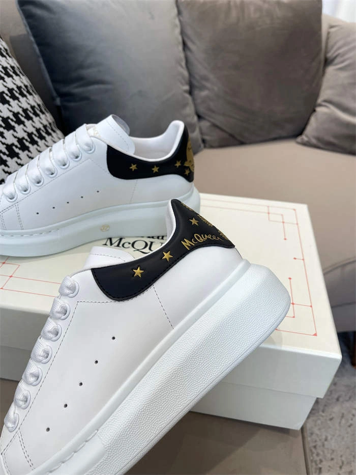 Alexander McQueen Oversized Bright 2567