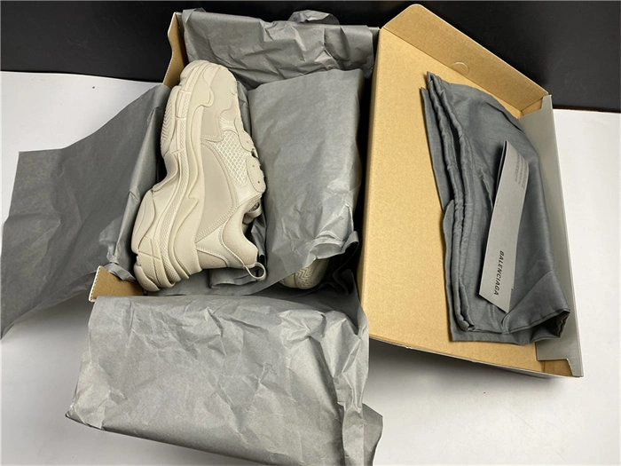 Classic BLCG SNEAKER TRIPLE.S.GOMMA 536737 W2FW1 4535