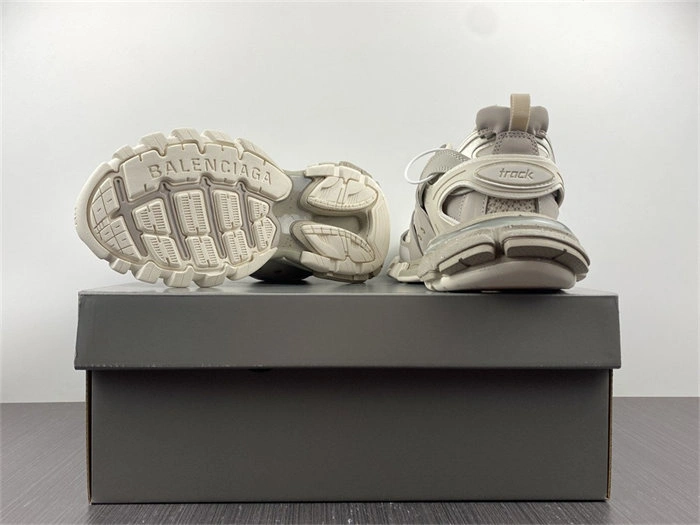 BLCG Track Recycled Sole Beige  542023 W3FE4 Contemporary 4459