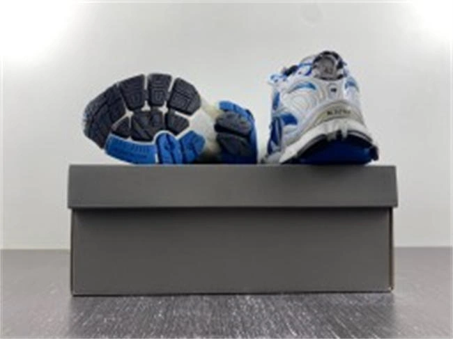 UrbanChic Balenciaga7.5  772774-W3RBW- 4348