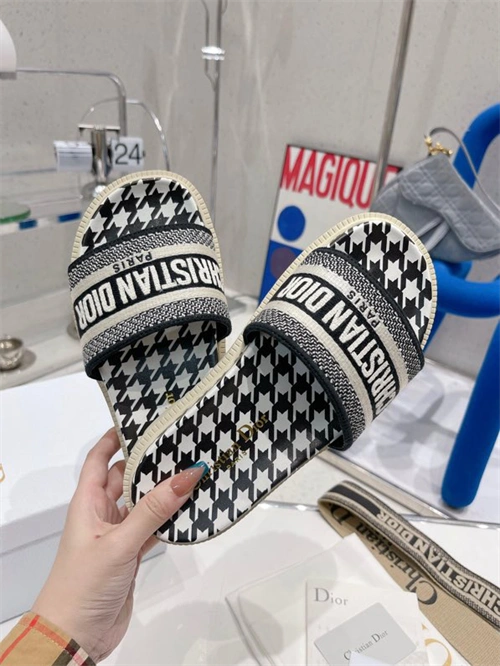 Snug Dio Slipper 5820