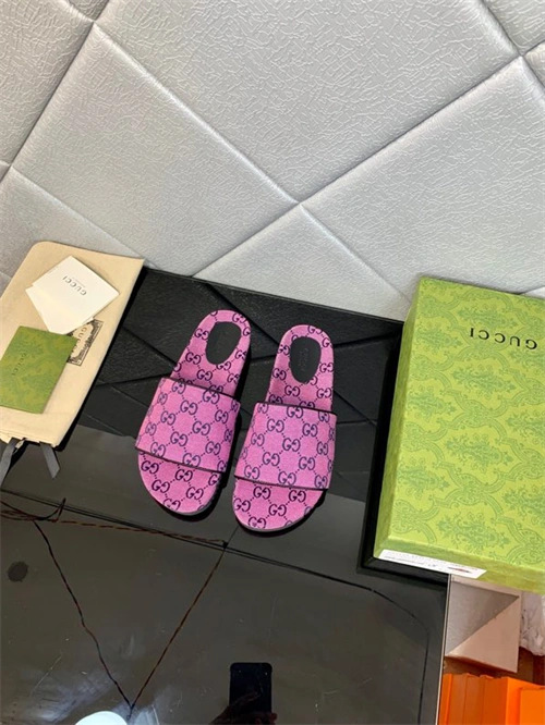 Gocci Slipper Lightweight 5759