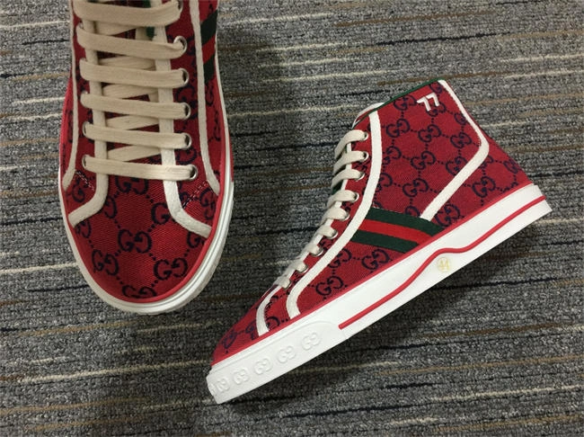 G*u*i high top sneaker snug 208