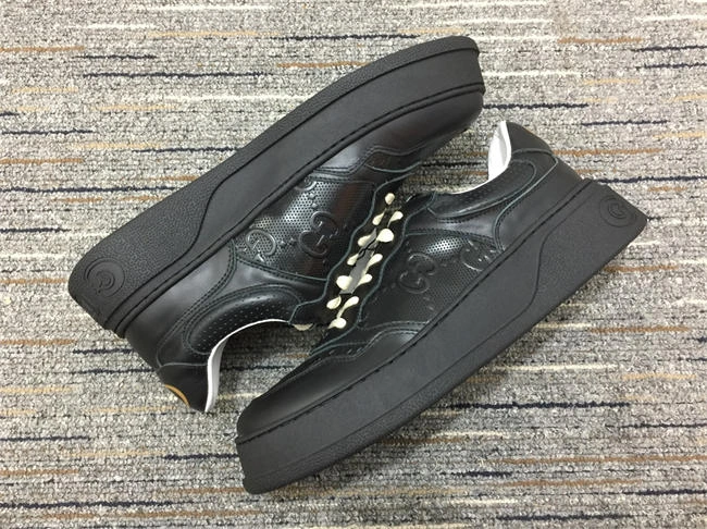 G*u*i low top sneaker snug 553