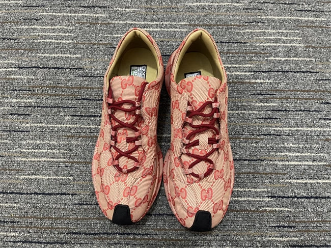 trendsetting G*u*i rhyton sneaker 260