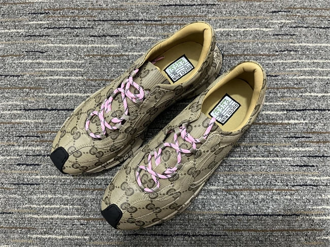 G*u*i rhyton sneaker zipup 262