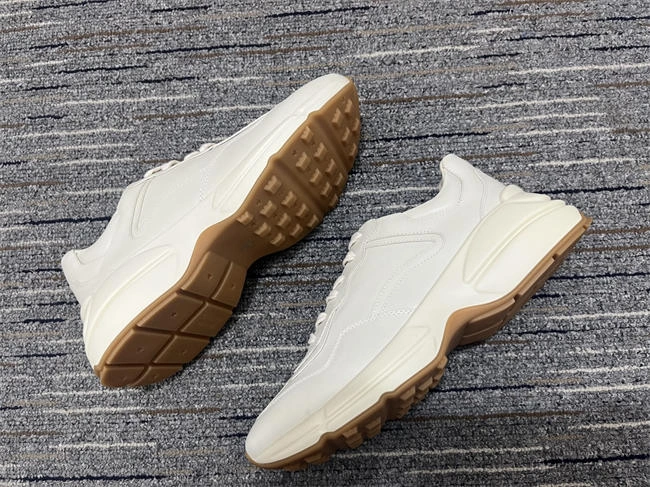 odorresistant G*u*i rhyton sneaker 261