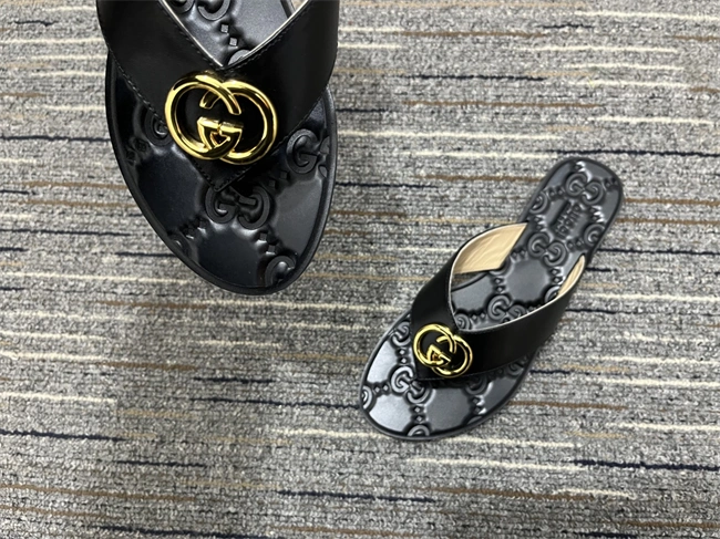 G*u*i slide flexible 404