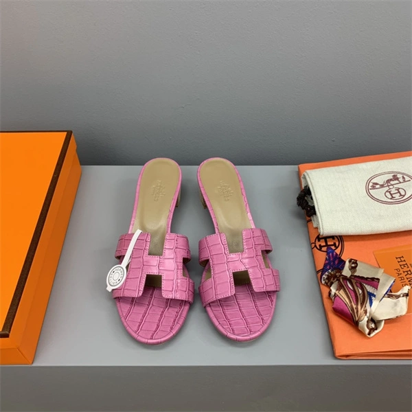 H Slipper Unisex 2365