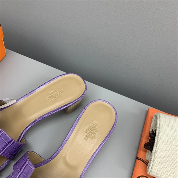 H Slipper Unisex 2365