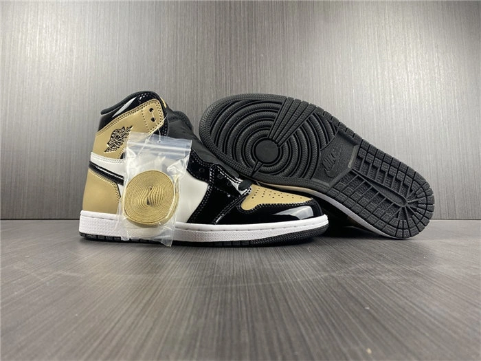 Jordan1 Retro NRG Patent Gold Toe 861428- Practical 3779