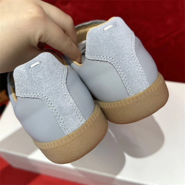 ma*s*n Ma*i*la sneaker dailywear 3006