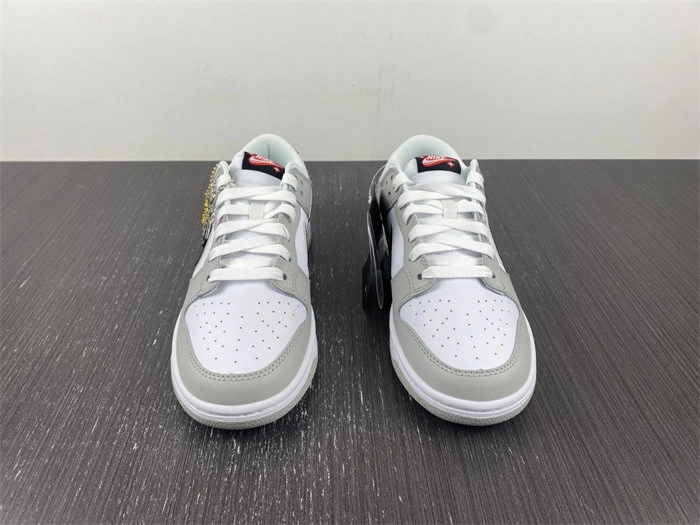 Contemporary Nike Dunk Low SE 4661